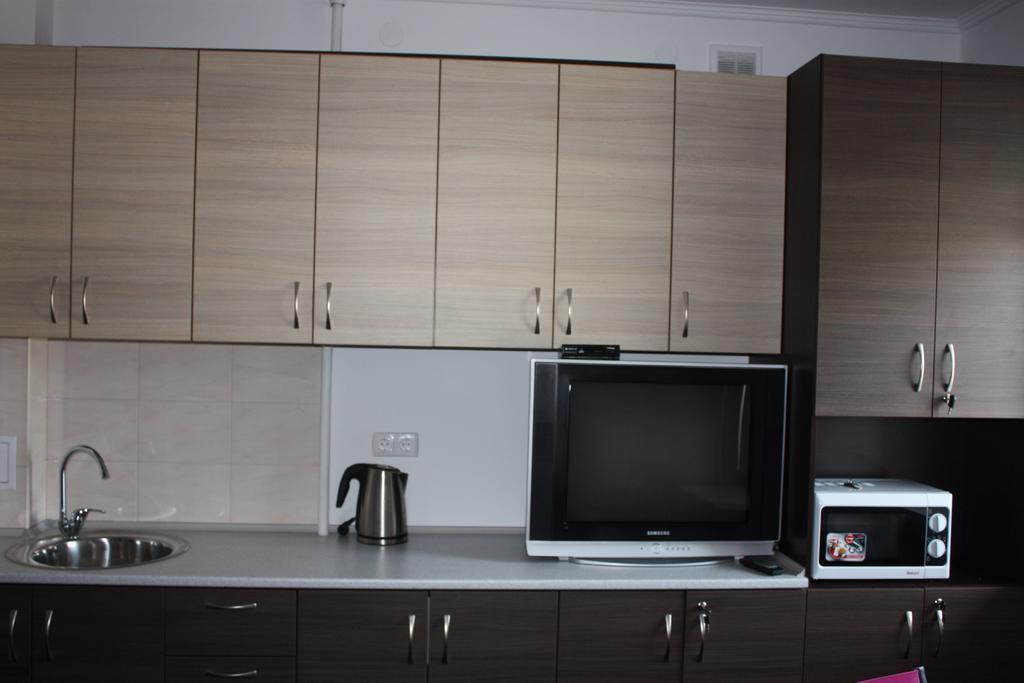 Suite On Railway Station Ivano-Frankivs'k Room photo